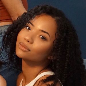 Meet your Posher, Jaelyn